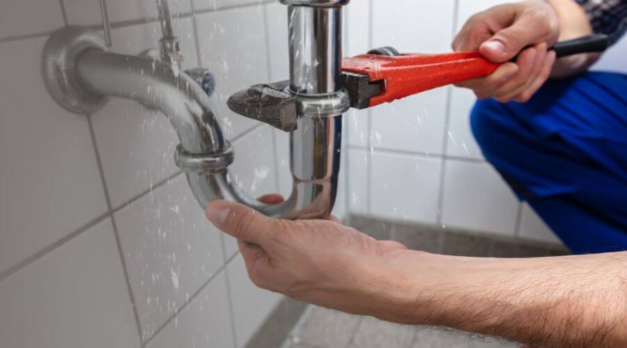 Expert burst pipe repair services in Hamilton, MO